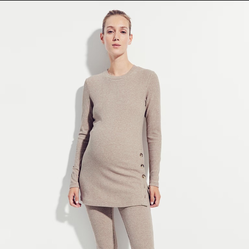 H&M Mama Maternity Women’s Light Beige Melange Ribbed Long Sleeve Top